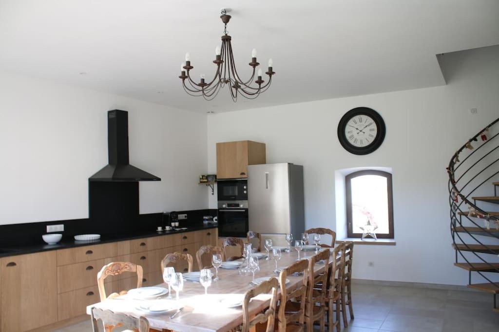 Villa Mas En Campagne Mallemort Esterno foto